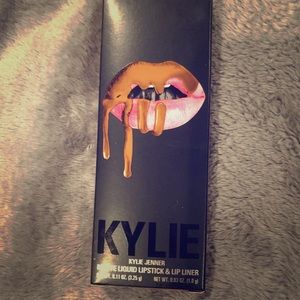 Kylie lip kit